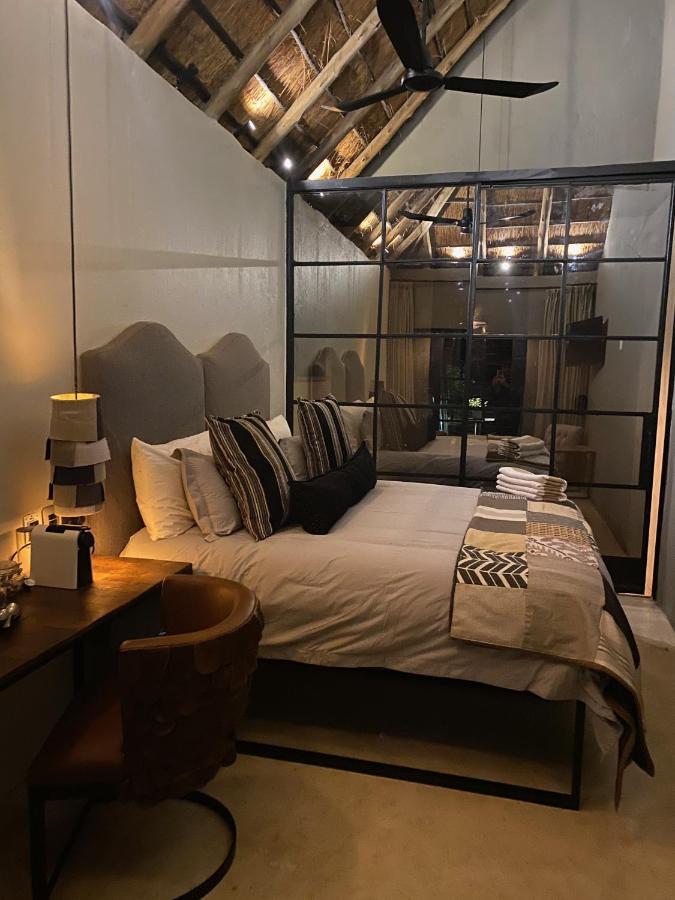 Four20 Bespoke Hotel Johannesburg Bagian luar foto