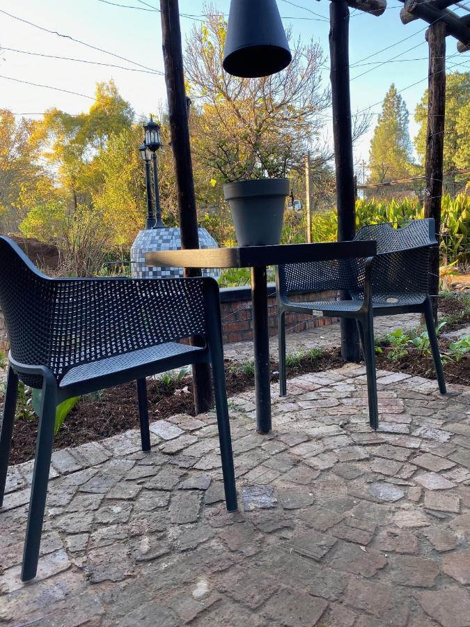 Four20 Bespoke Hotel Johannesburg Bagian luar foto