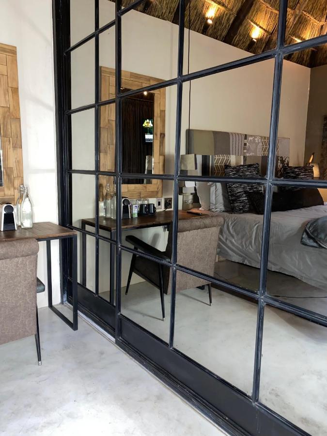 Four20 Bespoke Hotel Johannesburg Bagian luar foto