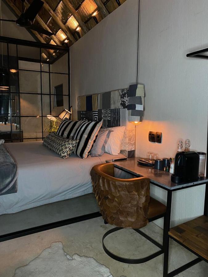 Four20 Bespoke Hotel Johannesburg Bagian luar foto