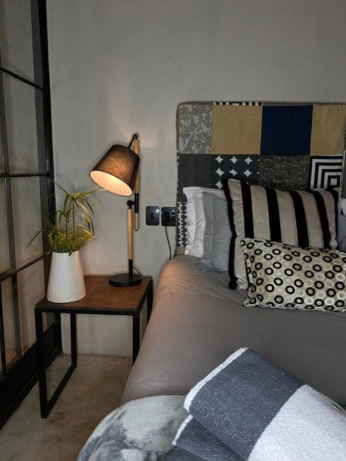 Four20 Bespoke Hotel Johannesburg Bagian luar foto